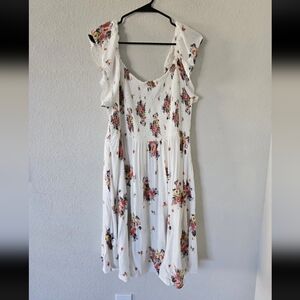 Torrid Women Floral Dress Sz 3XL Mock Neck Classic Smocked Chest Feminine